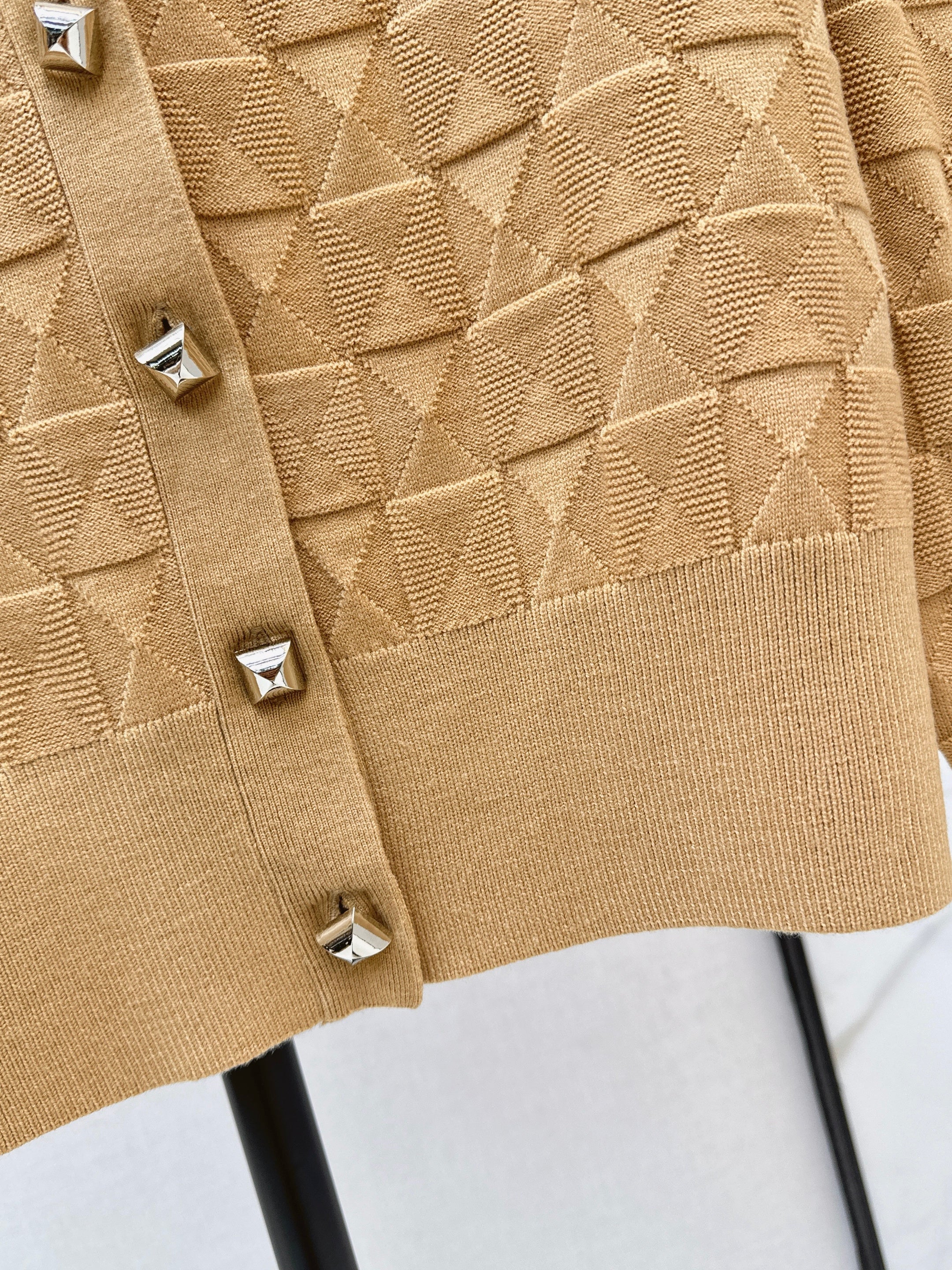 Contrast-color knit cardigan