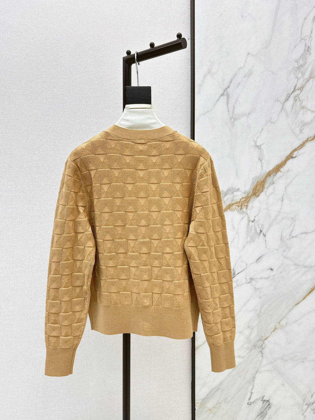 Contrast-color knit cardigan
