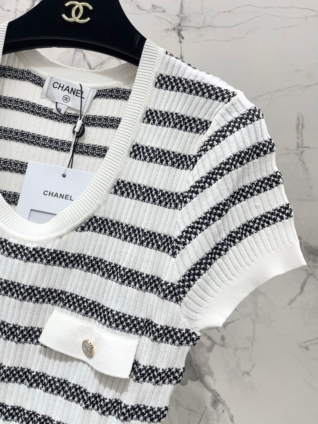 Striped, fitted, waist-cinching short pencil skirt