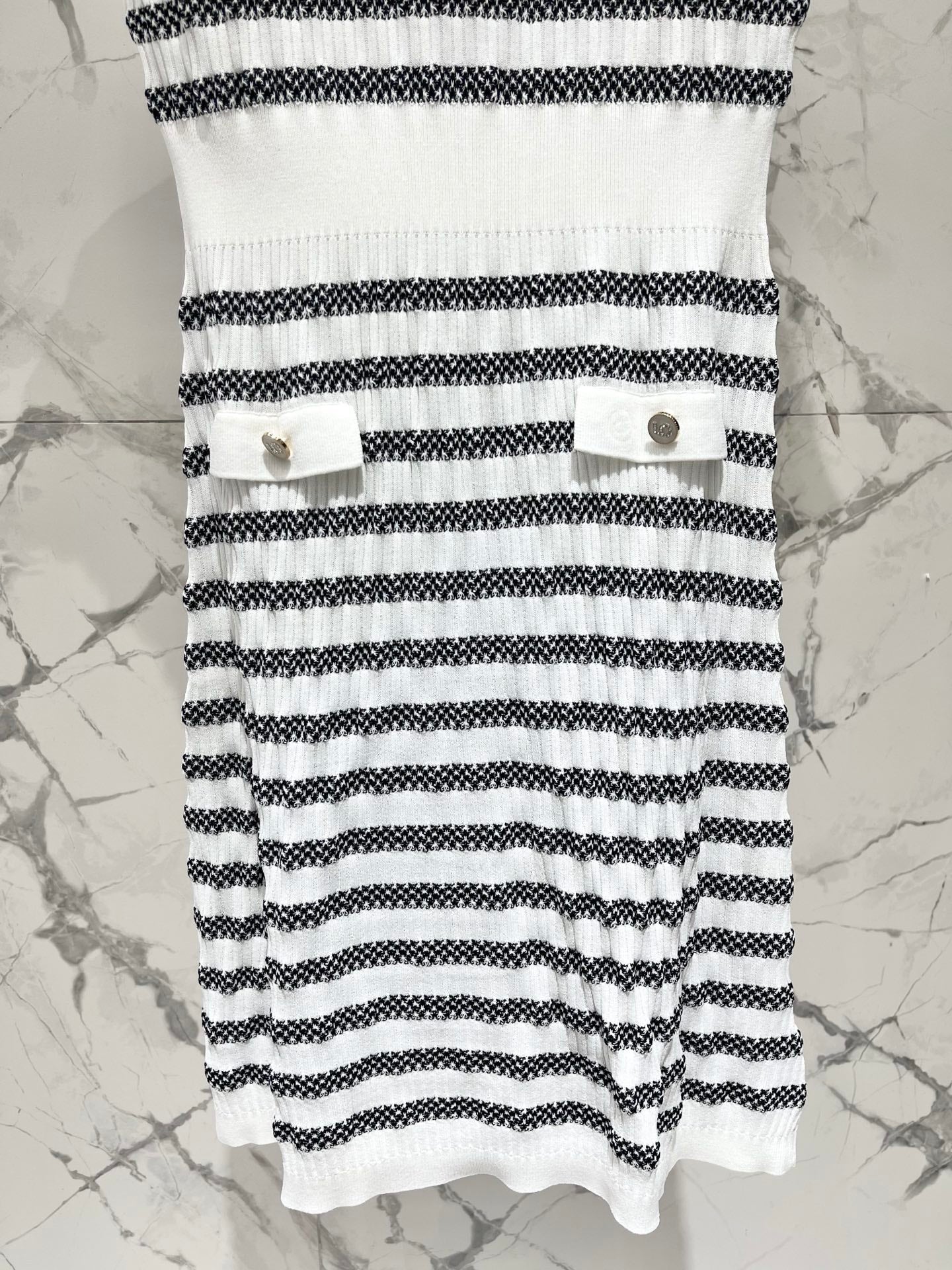 Striped, fitted, waist-cinching short pencil skirt