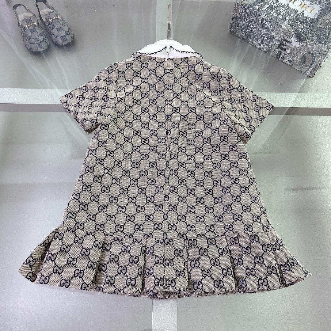 Lace-trimmed collar dress