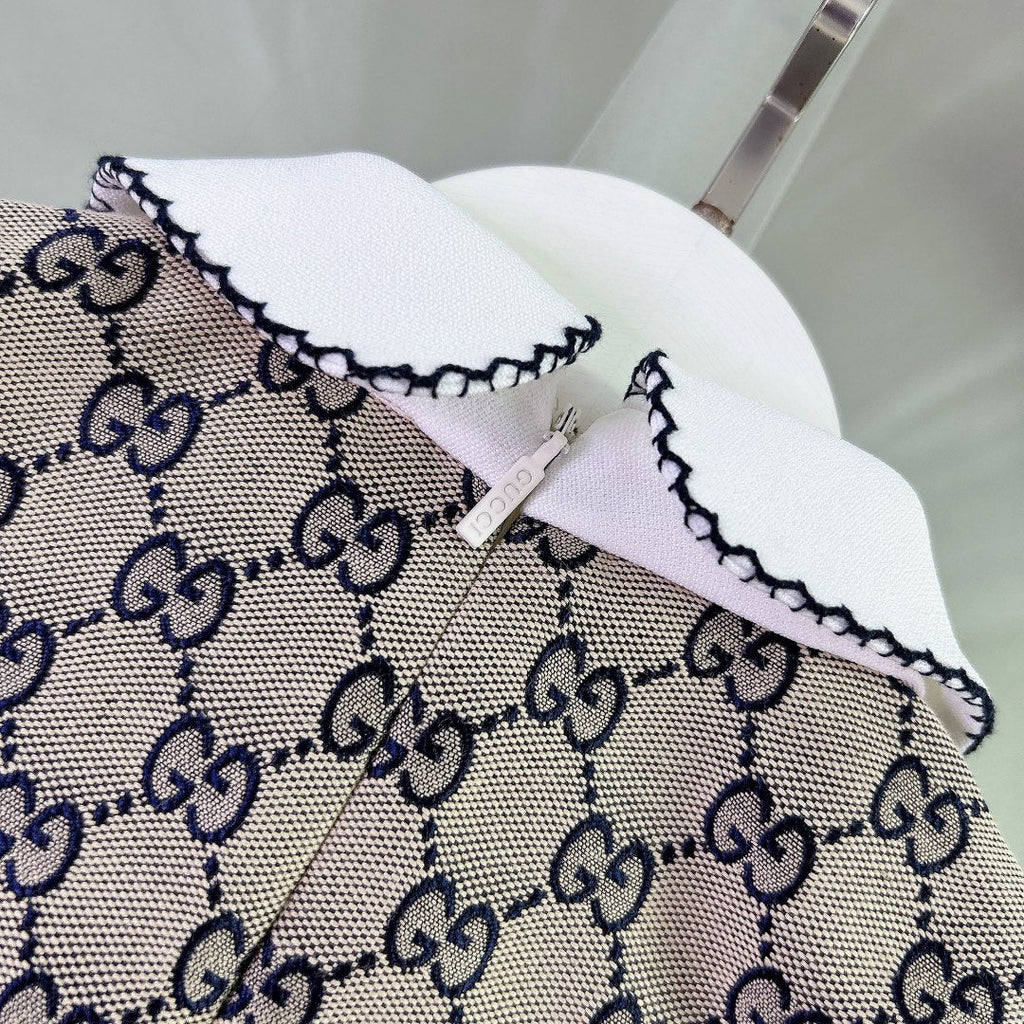 Lace-trimmed collar dress