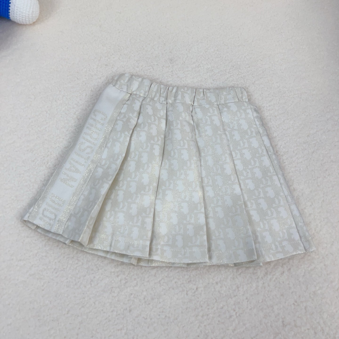 Girls' matching set: Top + skirt.