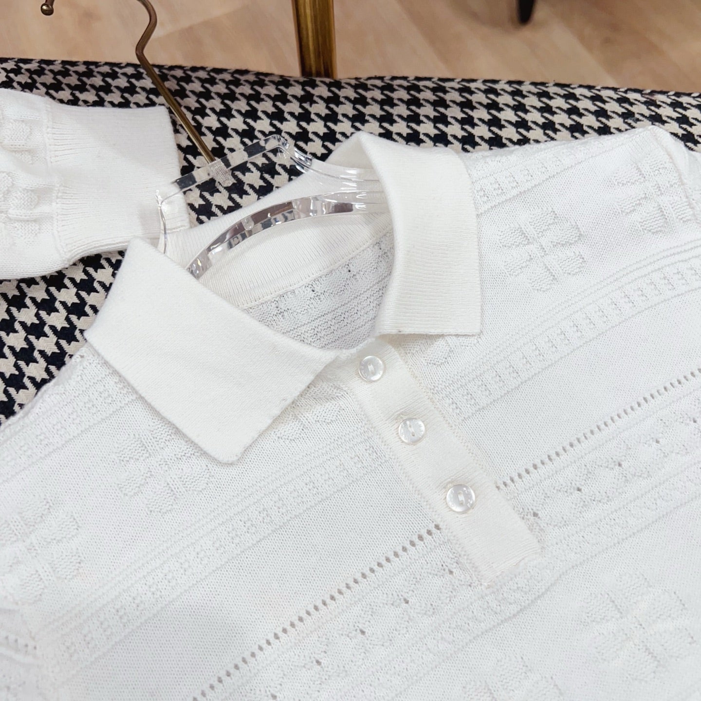 White openwork set