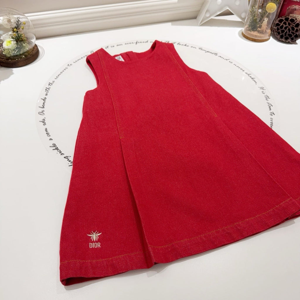 red dress