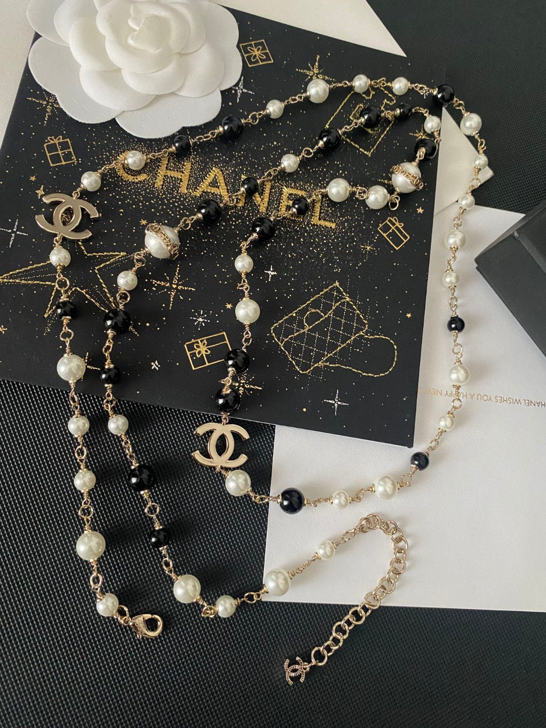 Black and white pearl letter chain sweater necklace