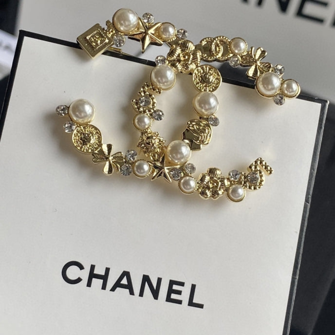 Perfume Bottle Pearl Camellia Crystal Letter Combination Brooch