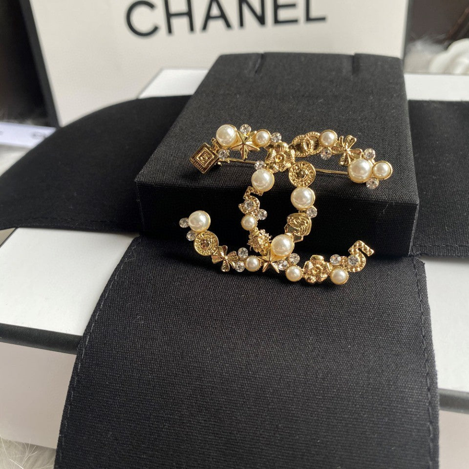 Perfume Bottle Pearl Camellia Crystal Letter Combination Brooch