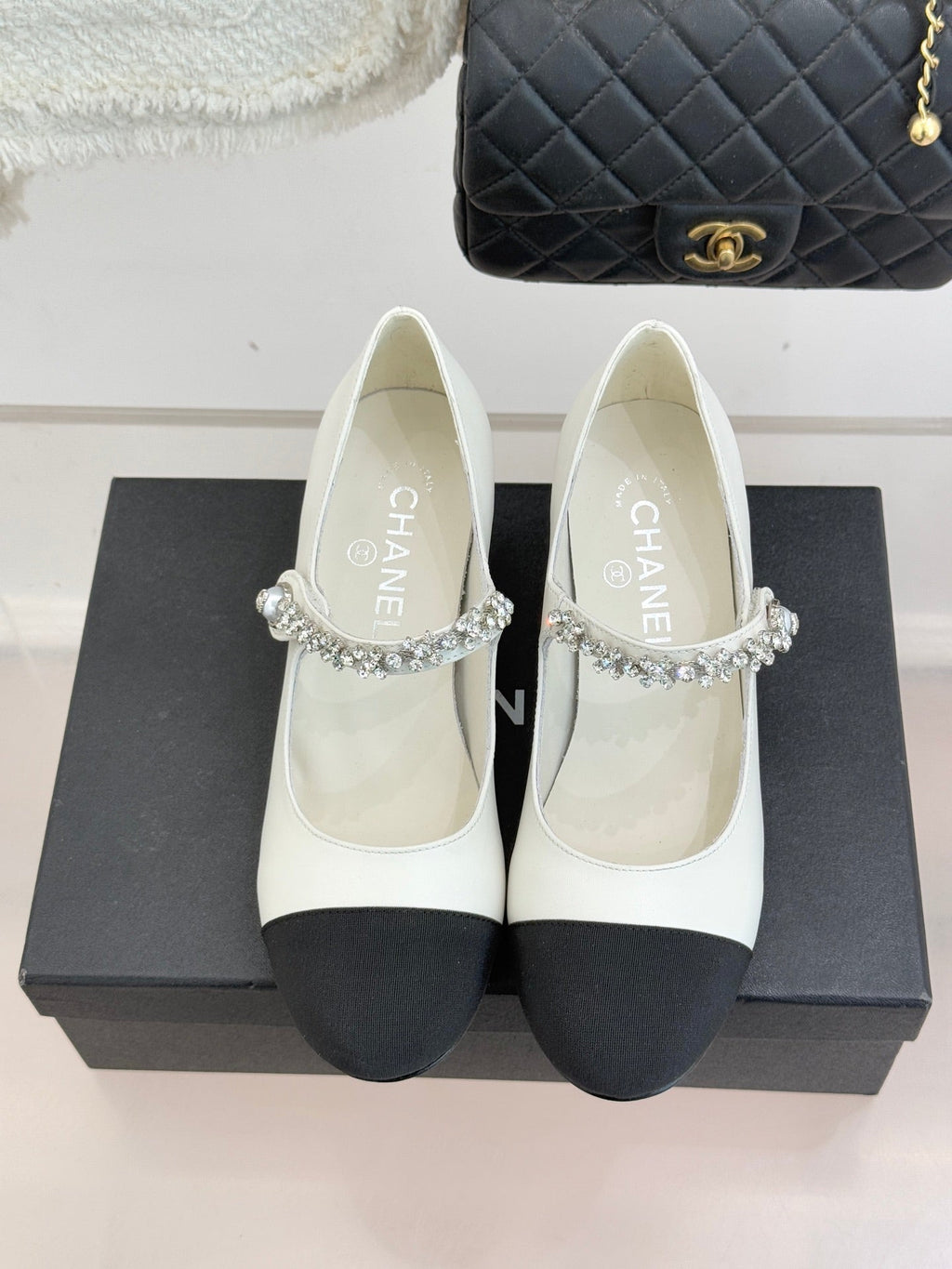Mary Jane High heel