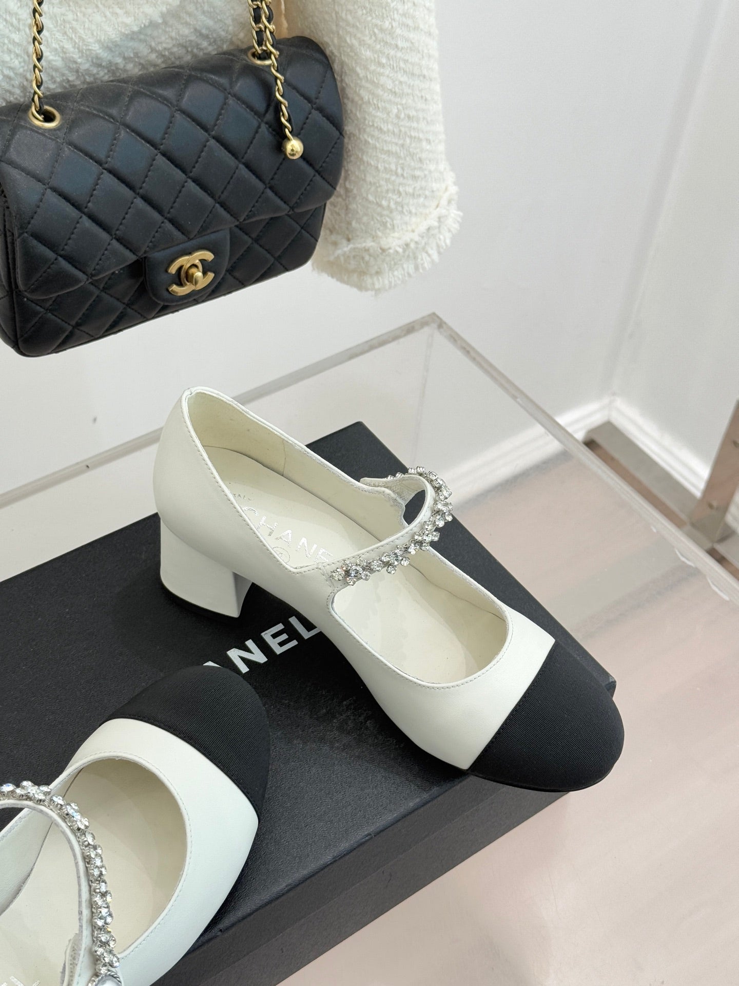 Mary Jane High heel