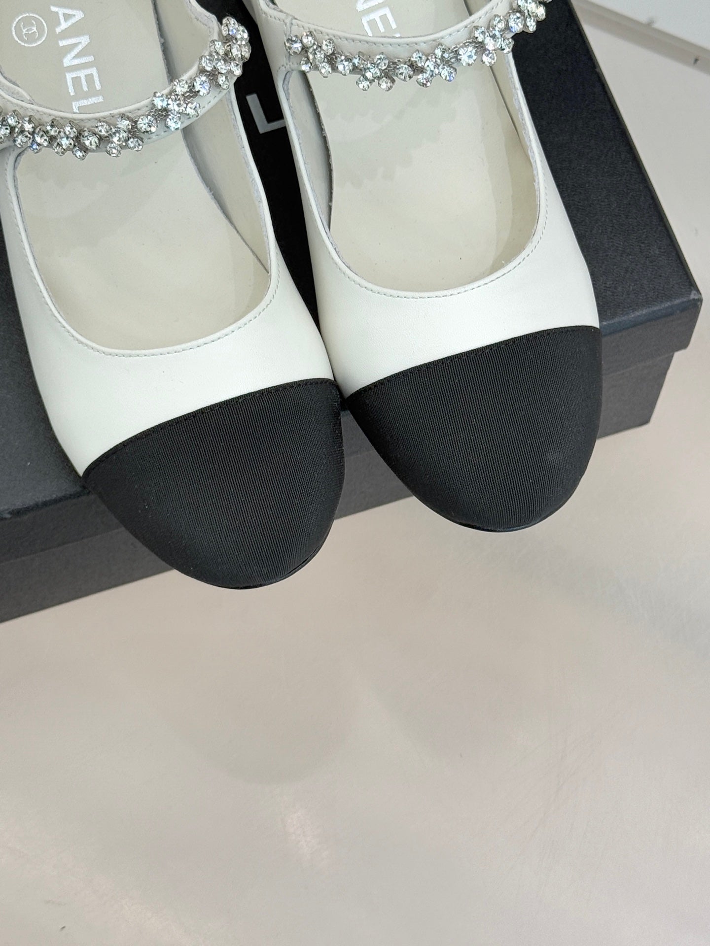 Mary Jane High heel