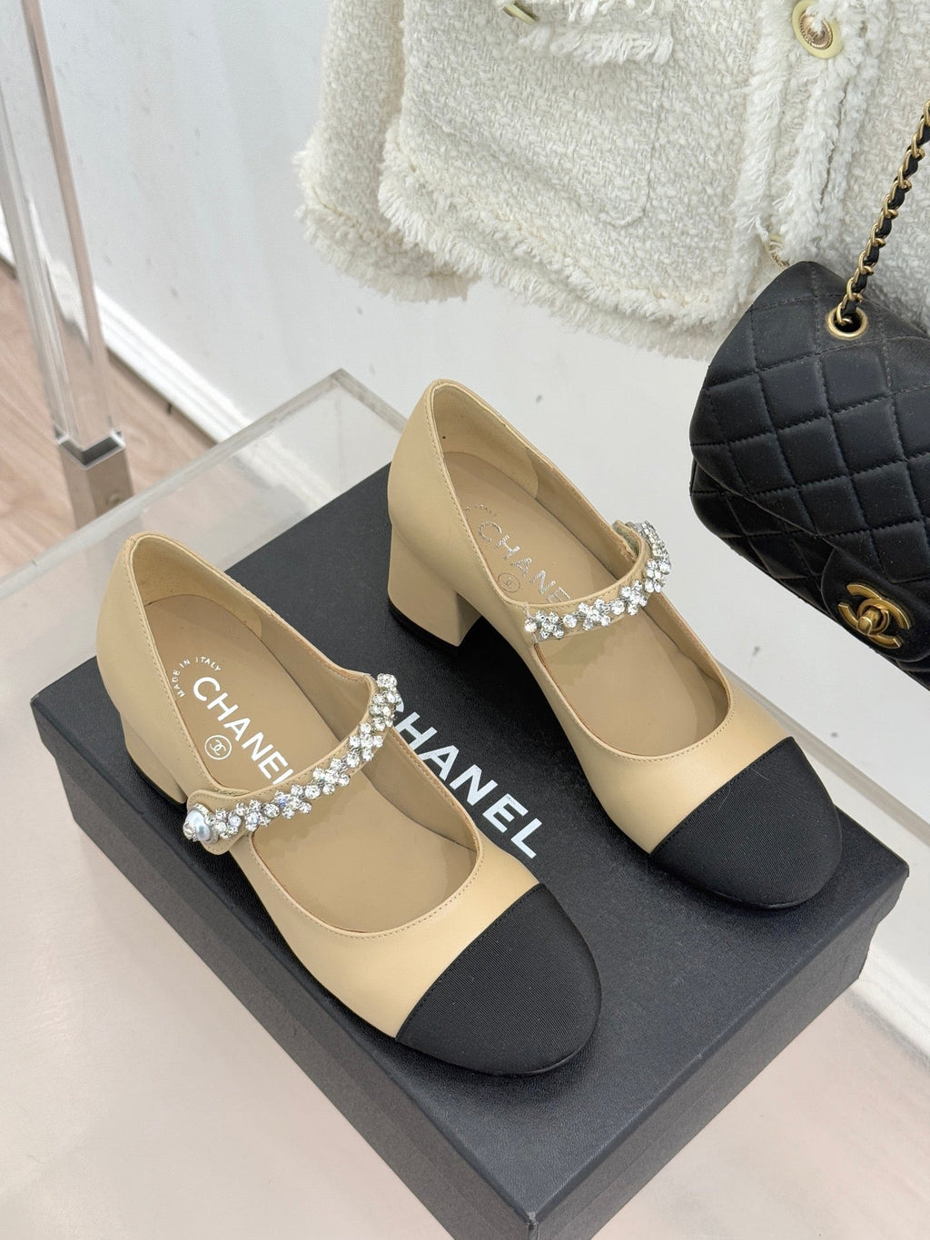 Mary Jane High heel
