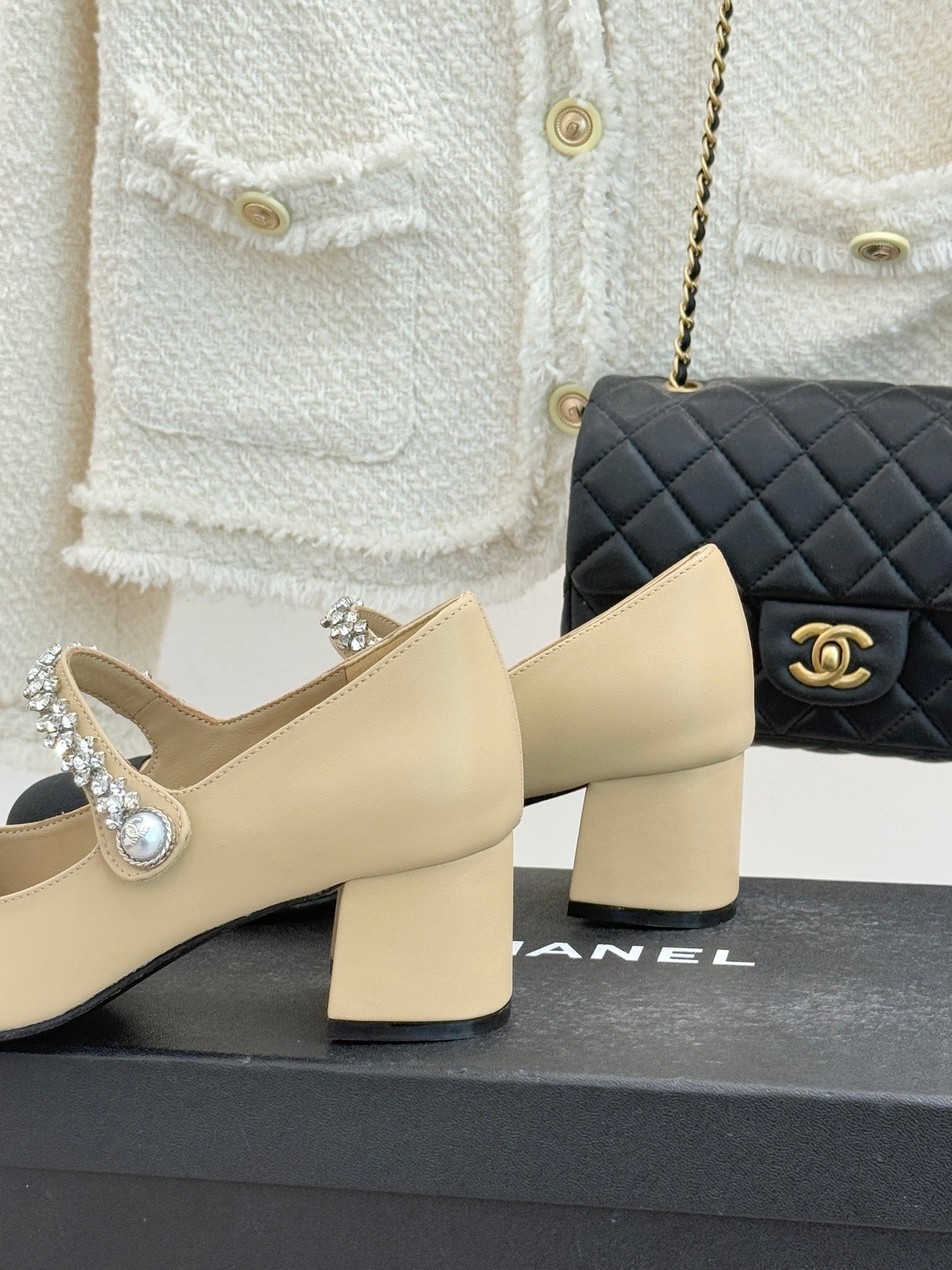 Mary Jane High heel