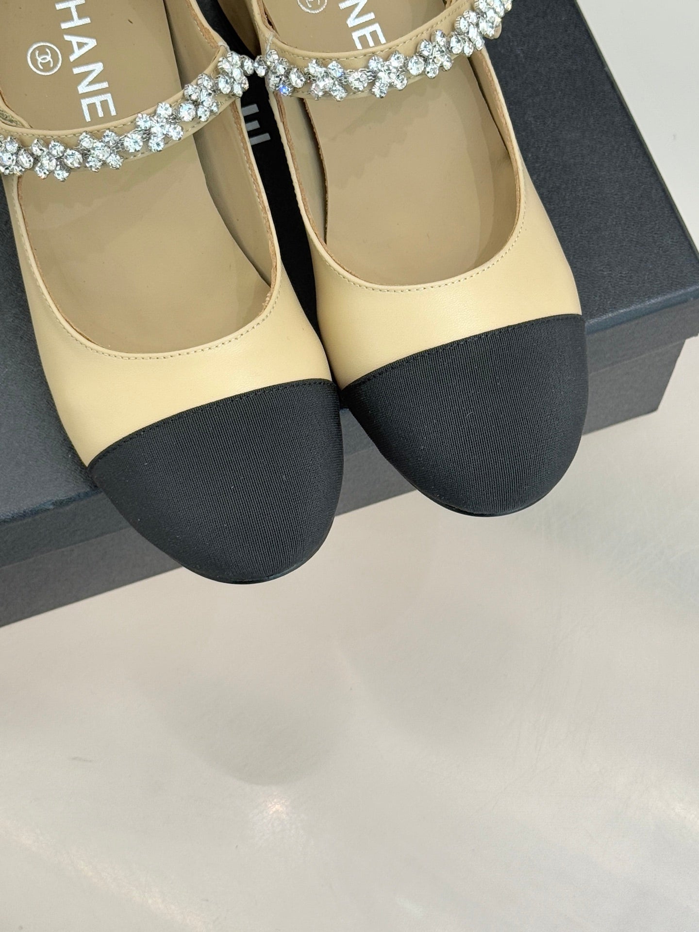 Mary Jane High heel