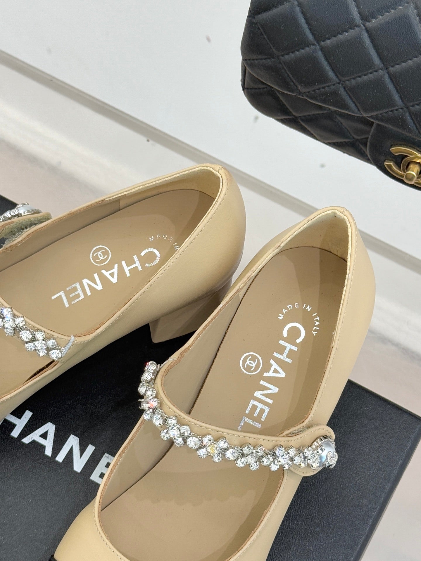Mary Jane High heel