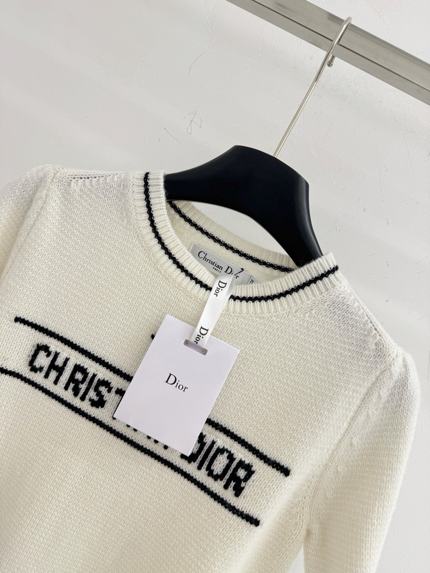 Five-pointed star logo crew neck sweater
