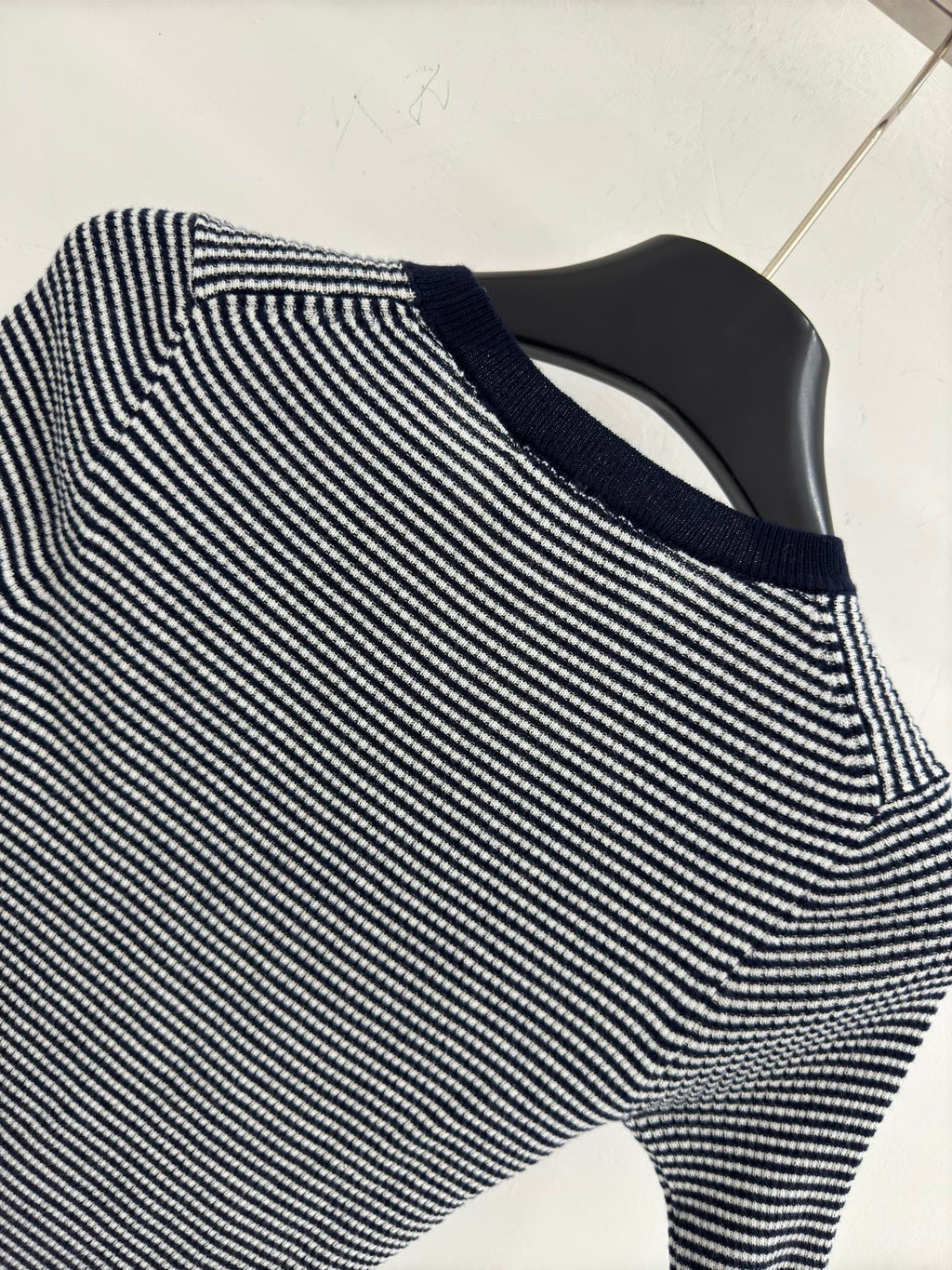 Slim-fit short-sleeved knit top