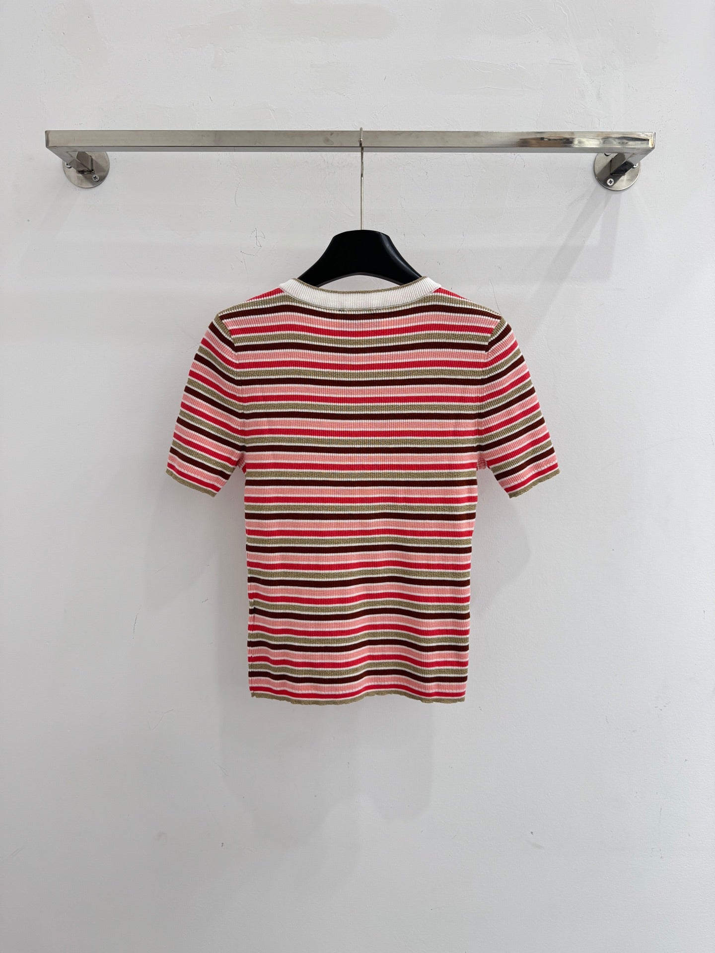 Slim-fit short-sleeved knit top