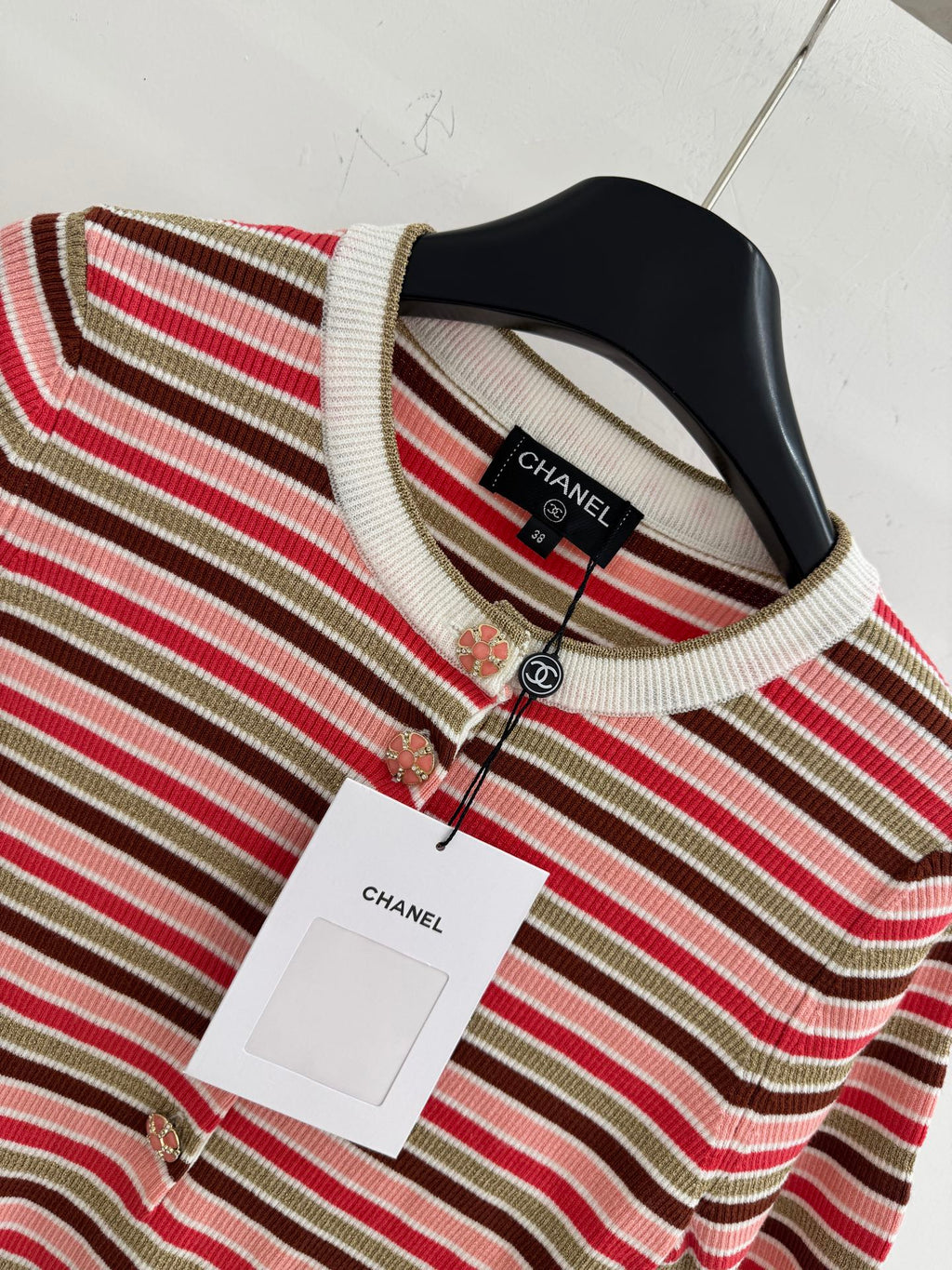Slim-fit short-sleeved knit top