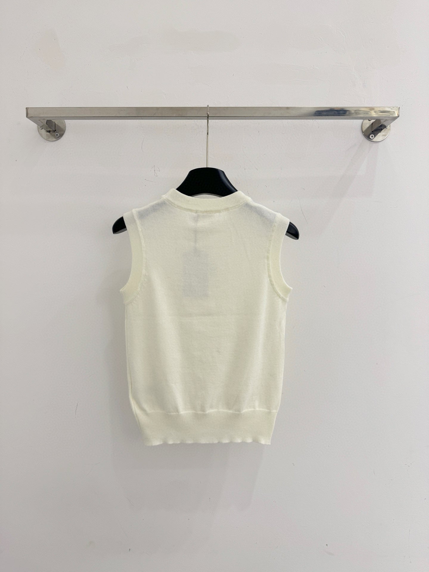 Sleeveless Crew Neck Vest