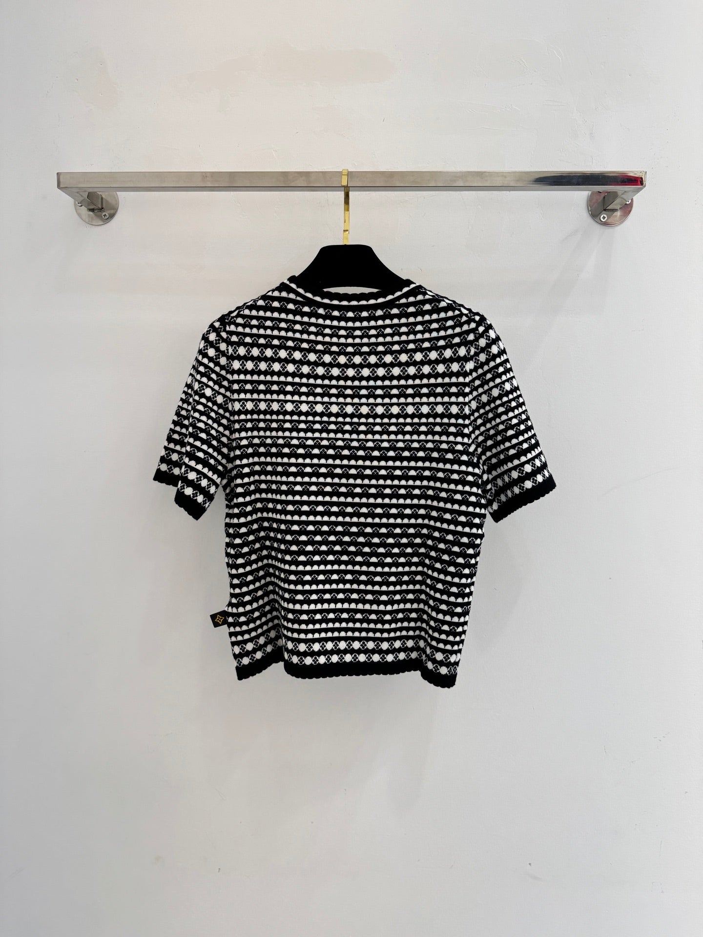 Color-blocked striped short-sleeved shirt