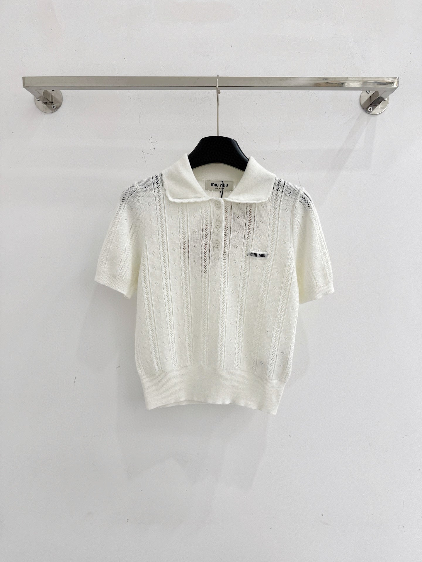 Short-sleeved knitwear