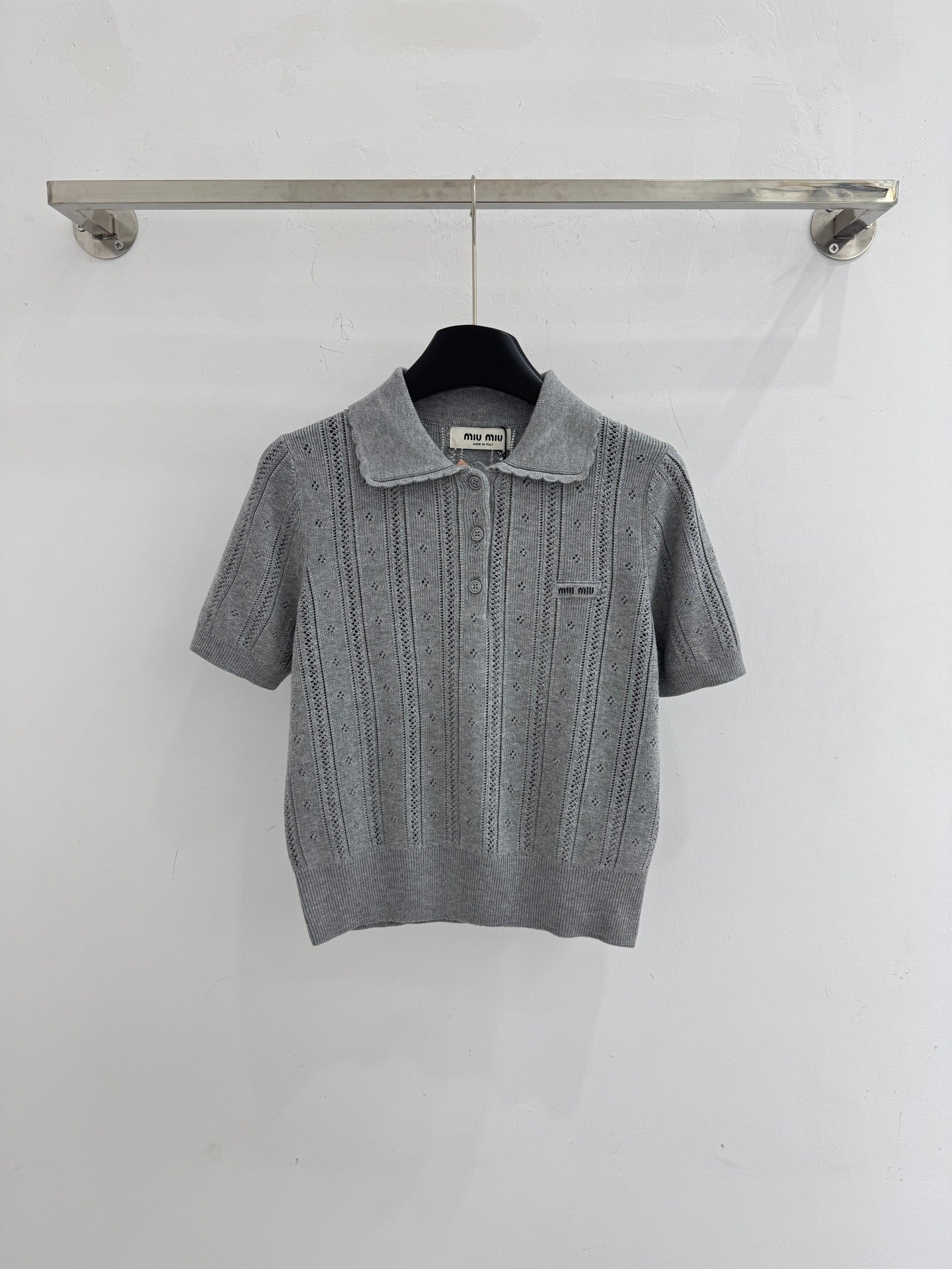 Short-sleeved knitwear