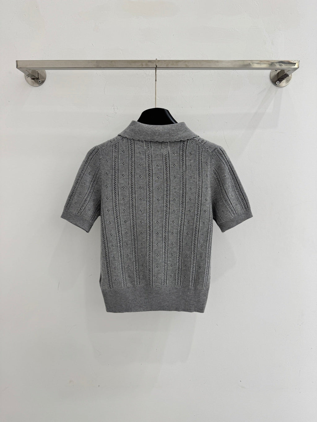 Short-sleeved knitwear