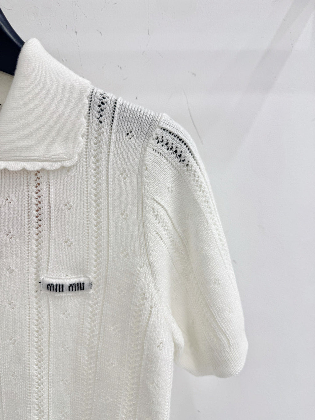 Short-sleeved knitwear