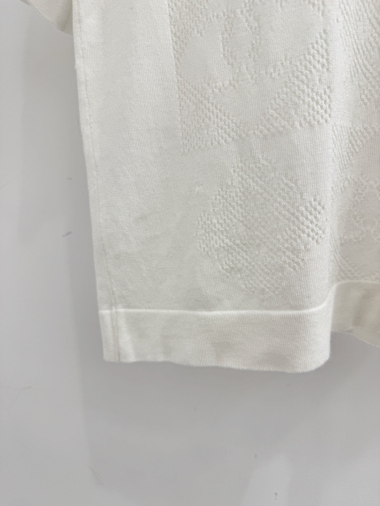 Short-sleeved knitwear