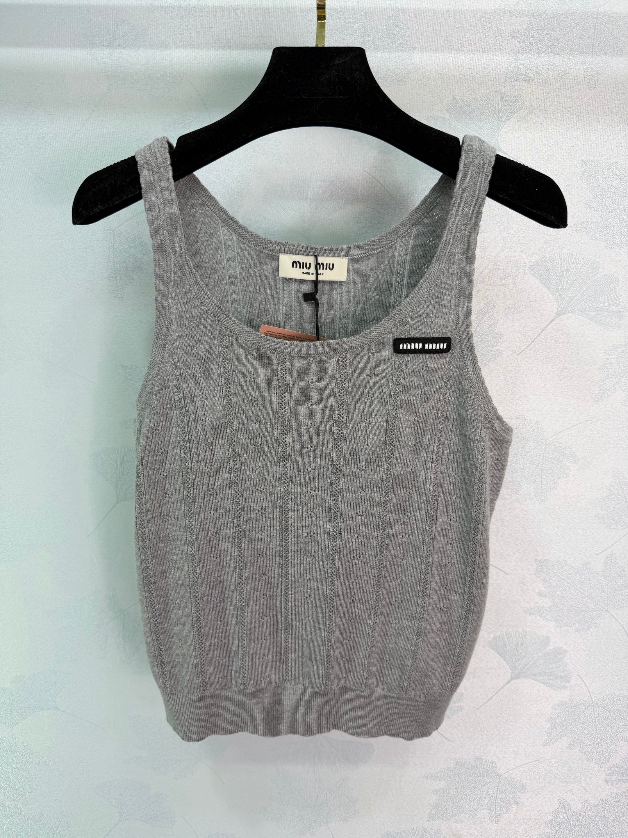 New Knitted Vest