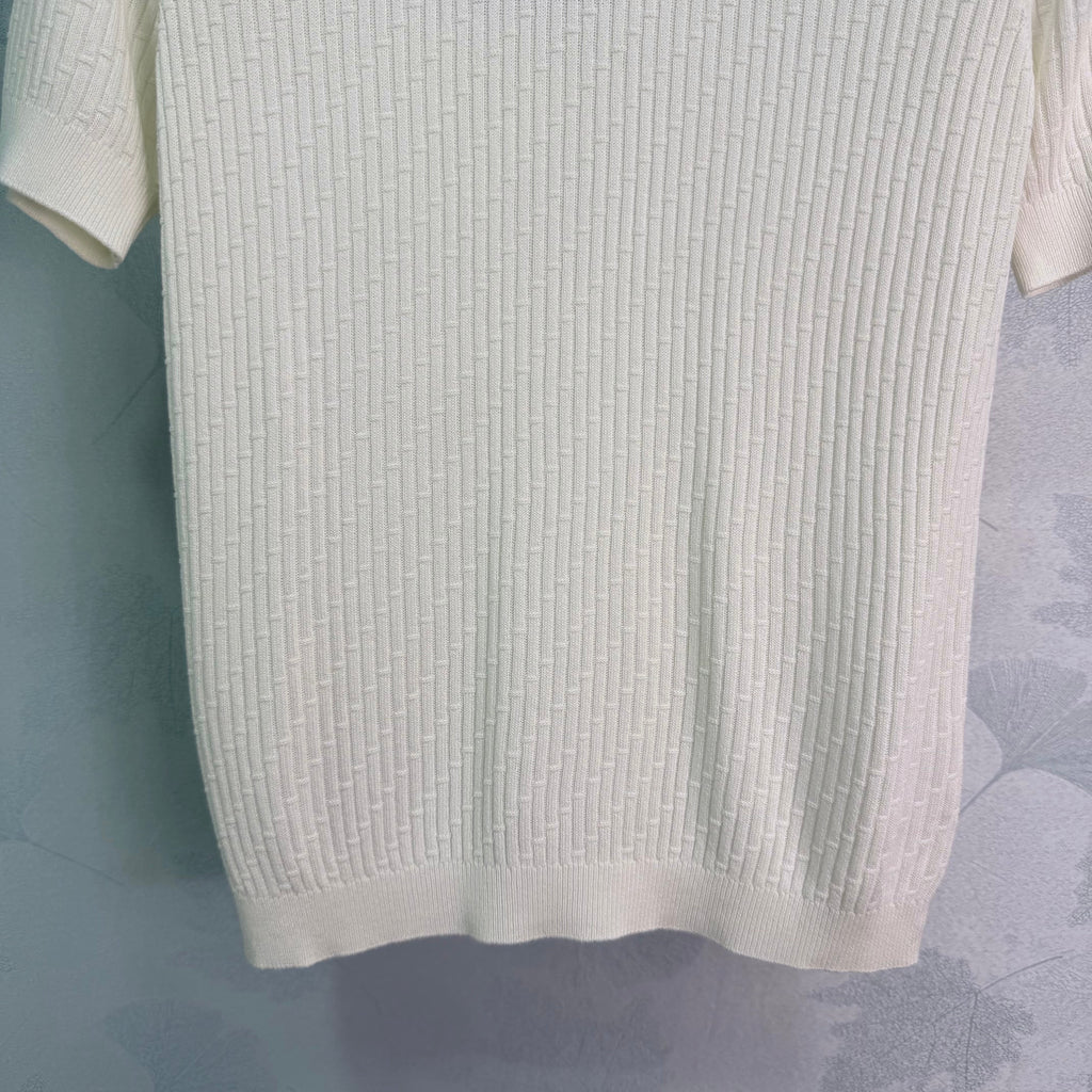 Vertical striped knit short-sleeved top