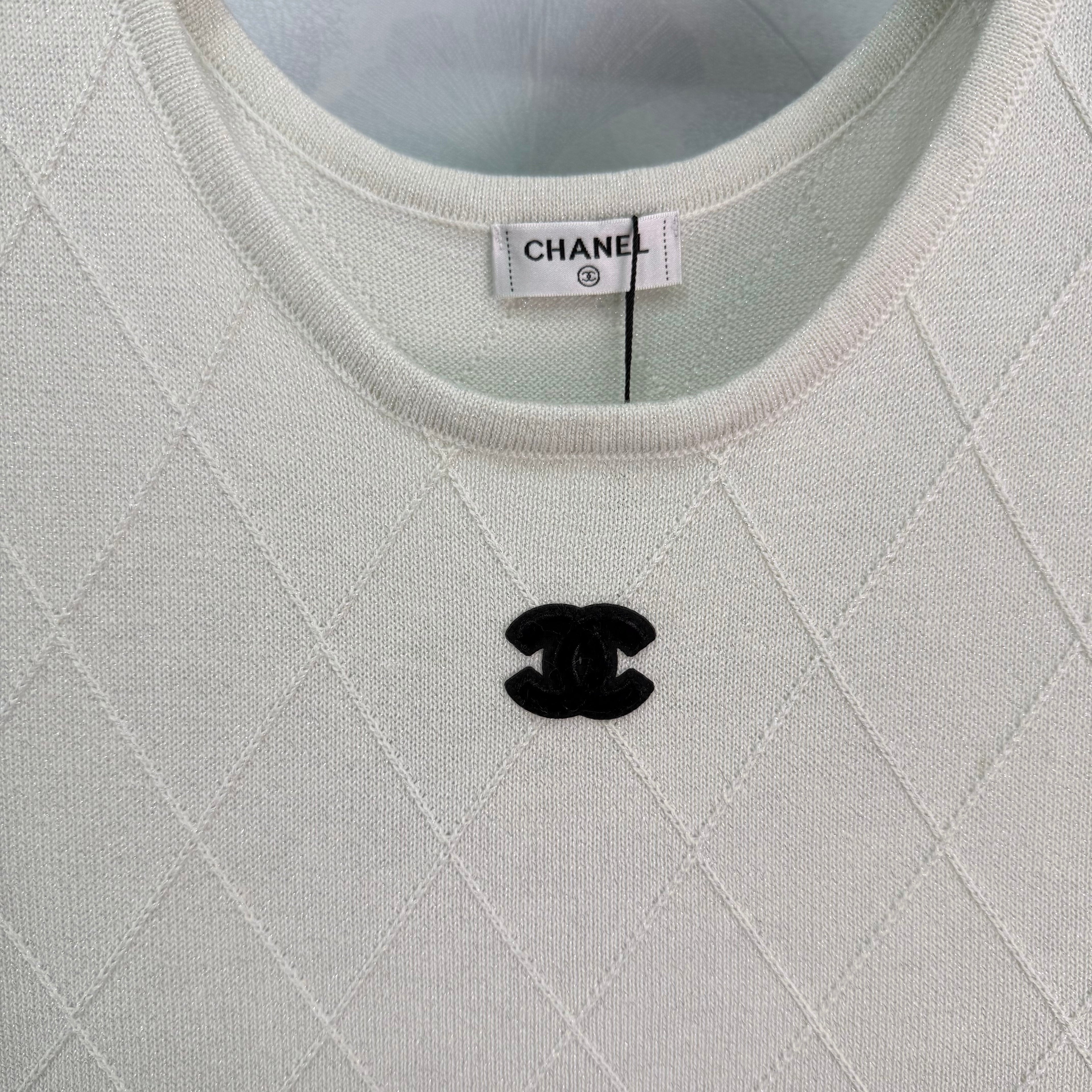 Diamond Pattern Knit vest