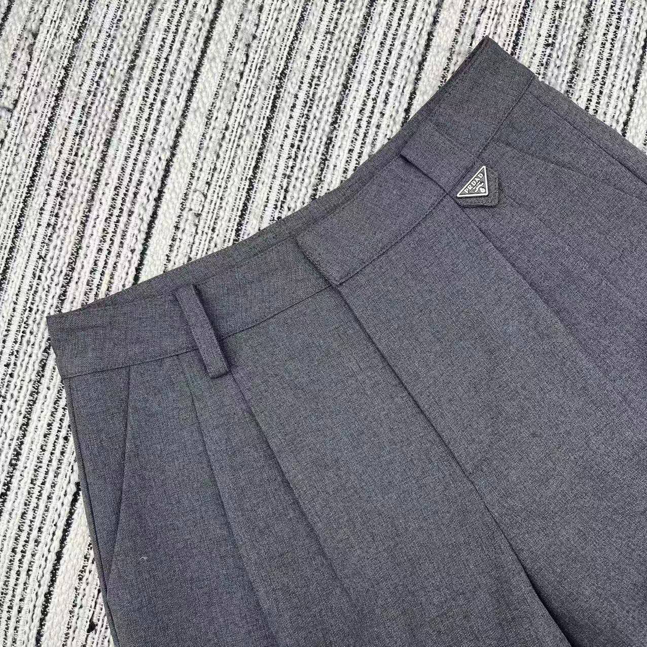 Suit shorts
