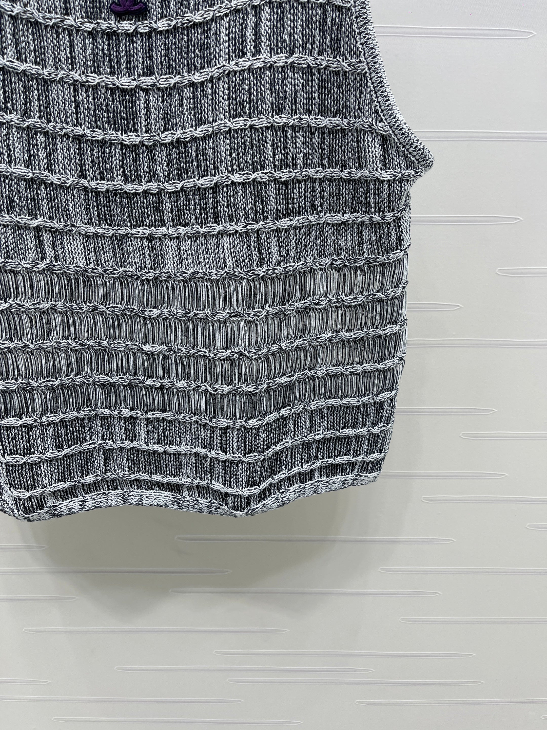 Knitted Crew Neck Vest