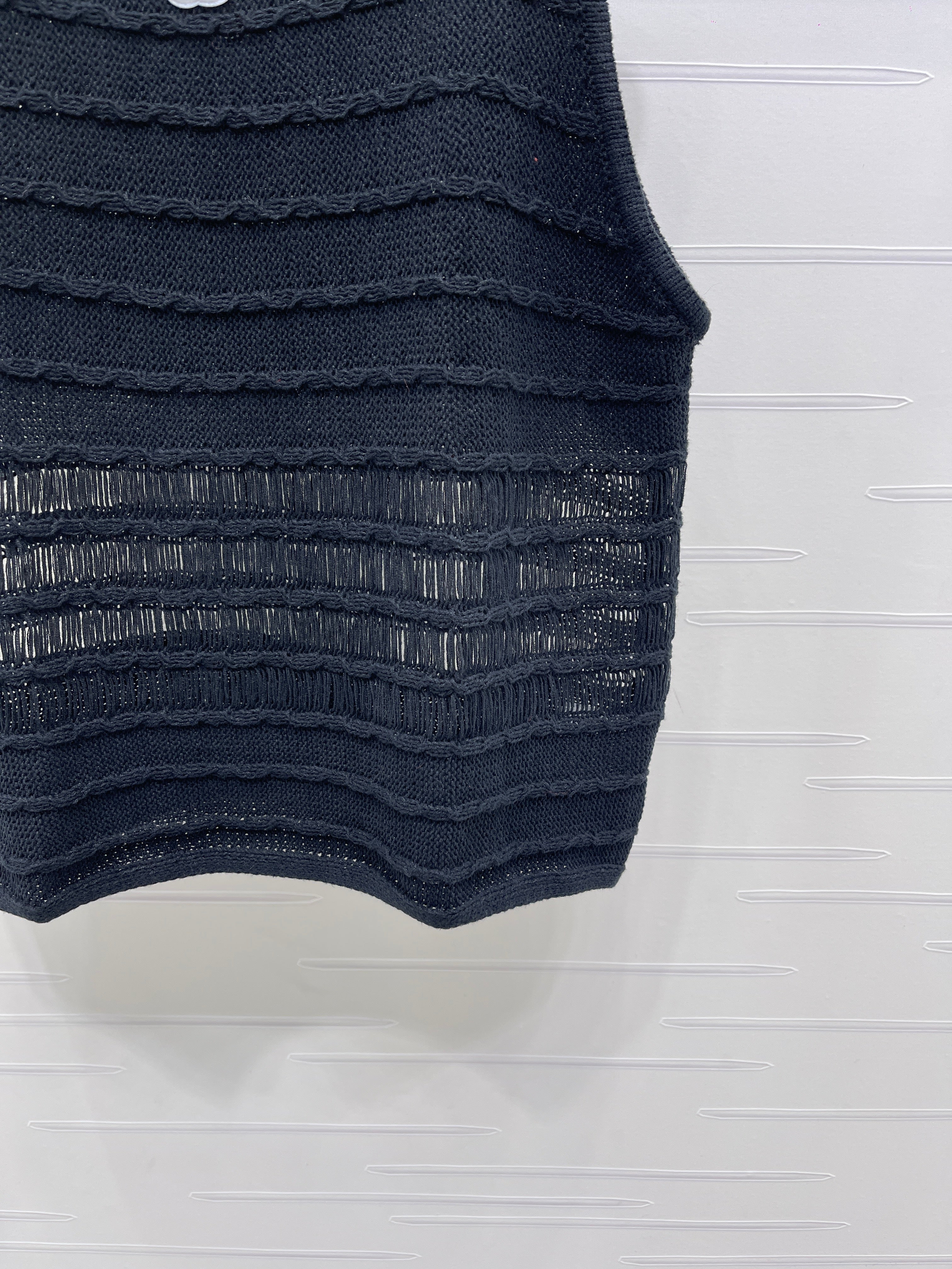 Knitted Crew Neck Vest