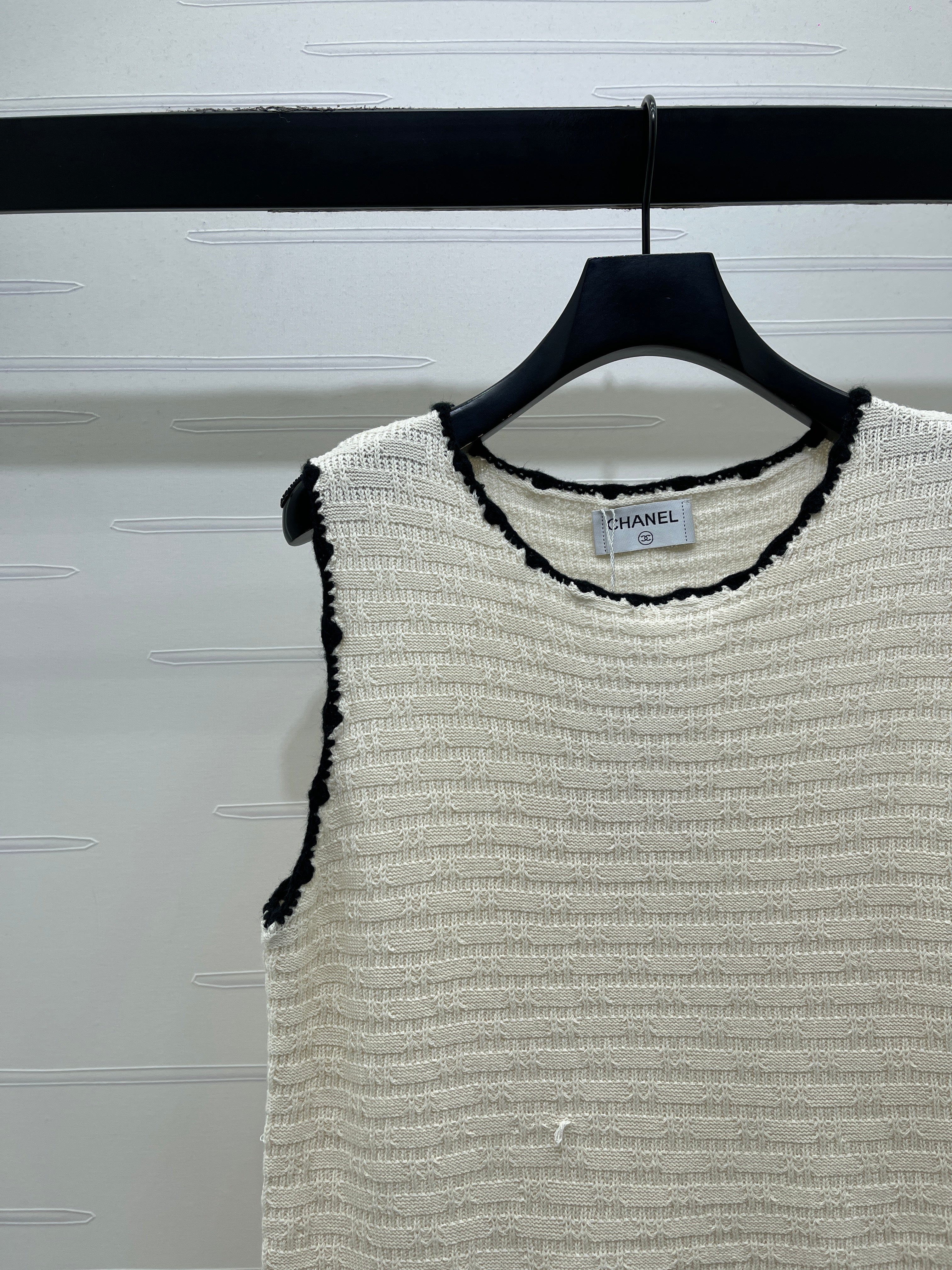Color-blocked woven round neck knit vest dress