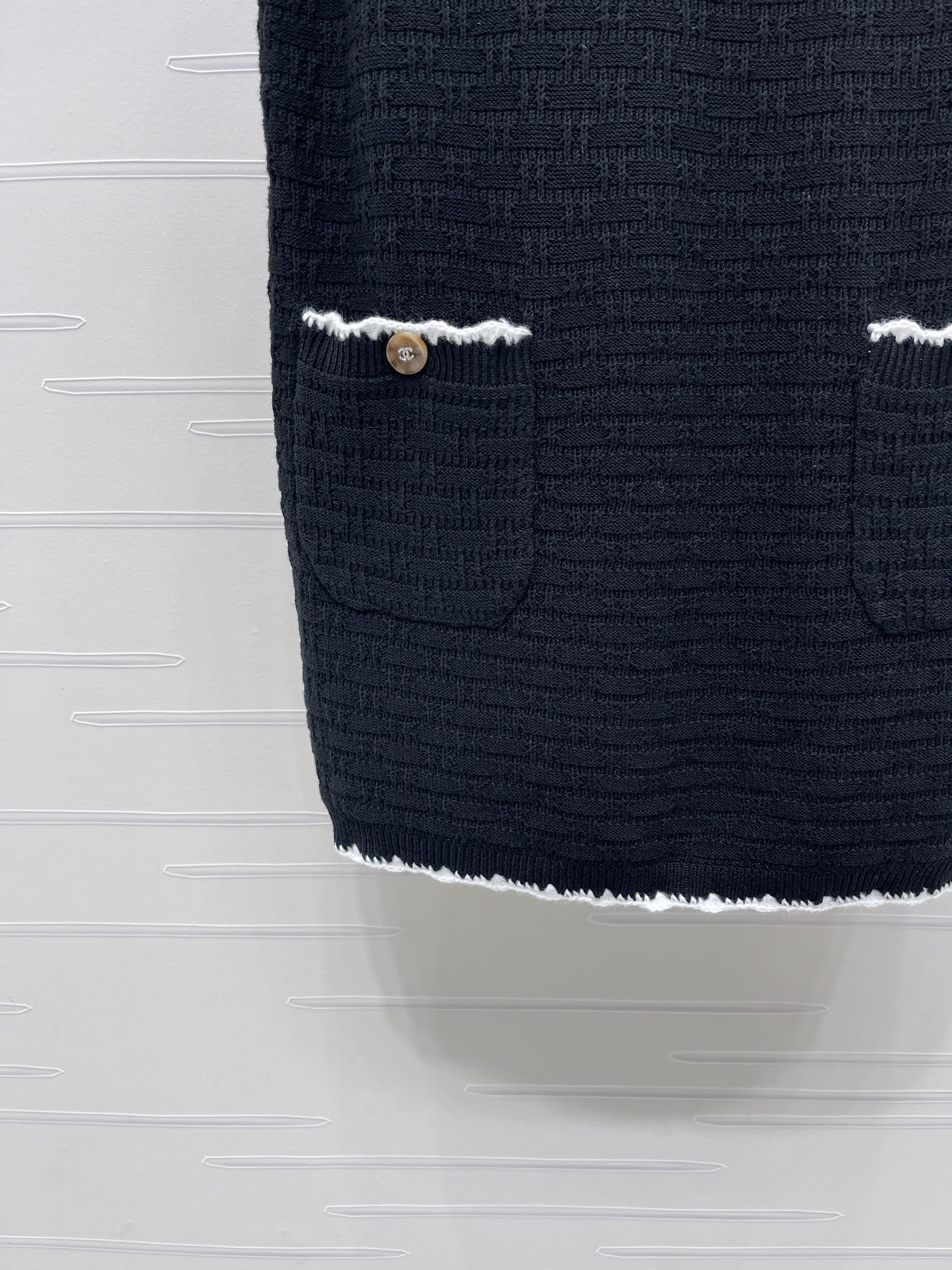 Color-blocked woven round neck knit vest dress