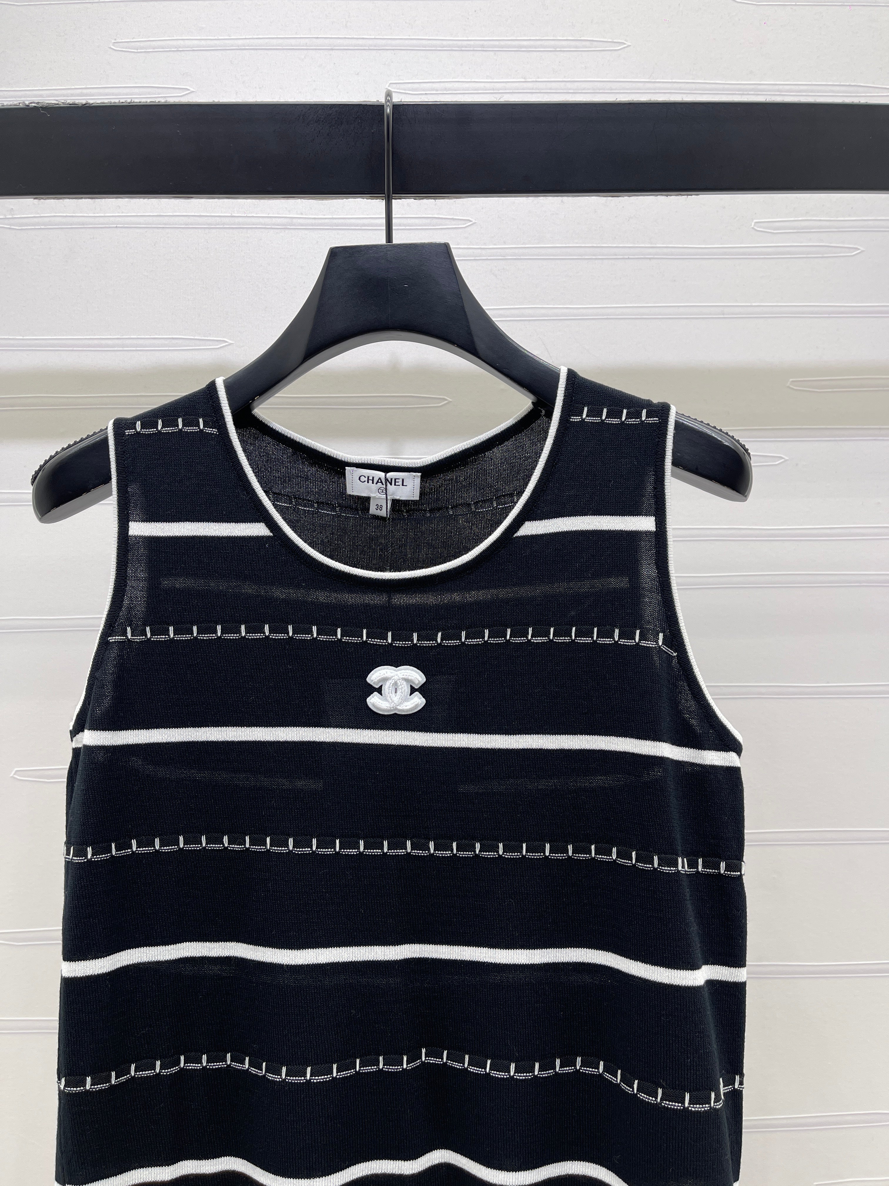 Knitted Striped Vest