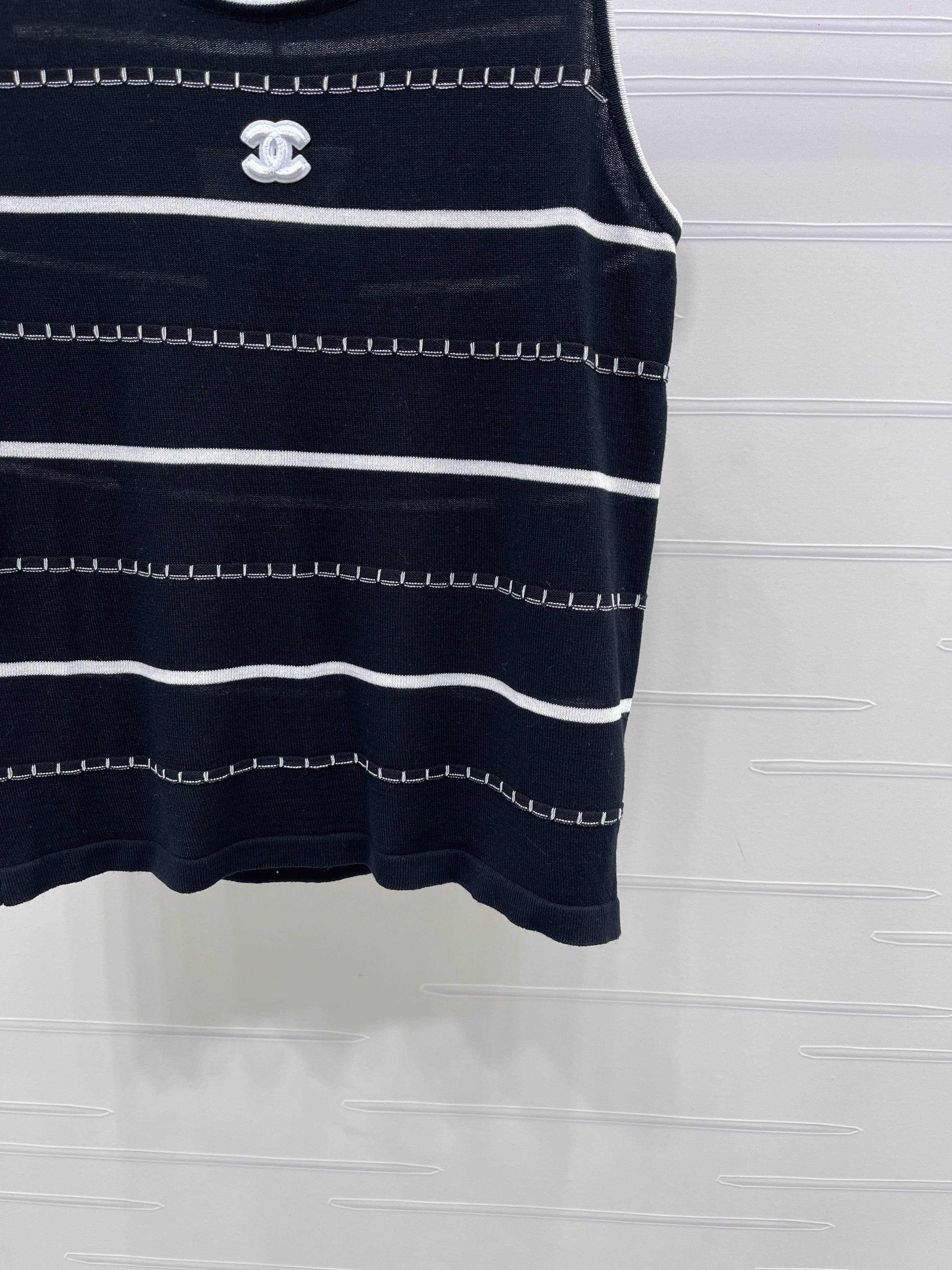 Knitted Striped Vest