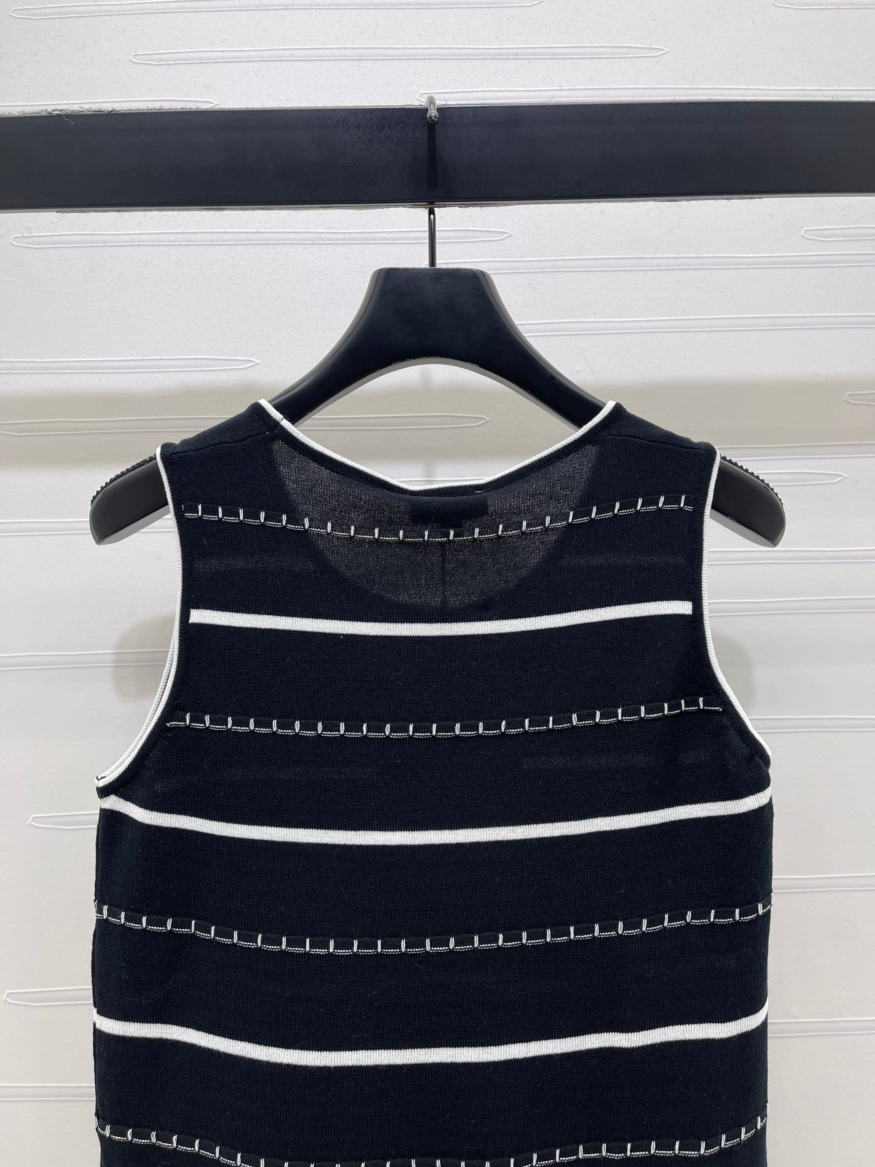 Knitted Striped Vest