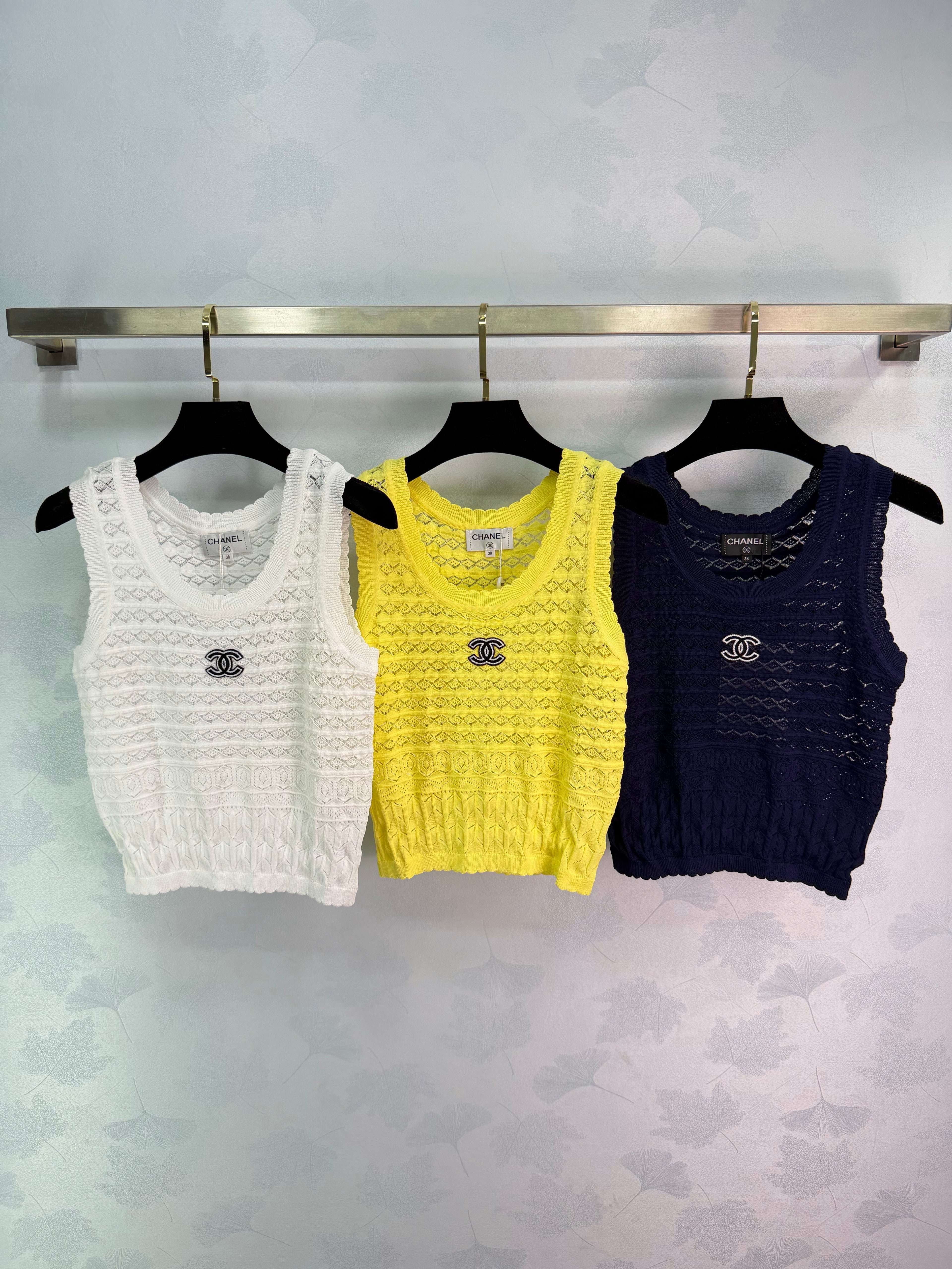 Knitted Openwork Vest