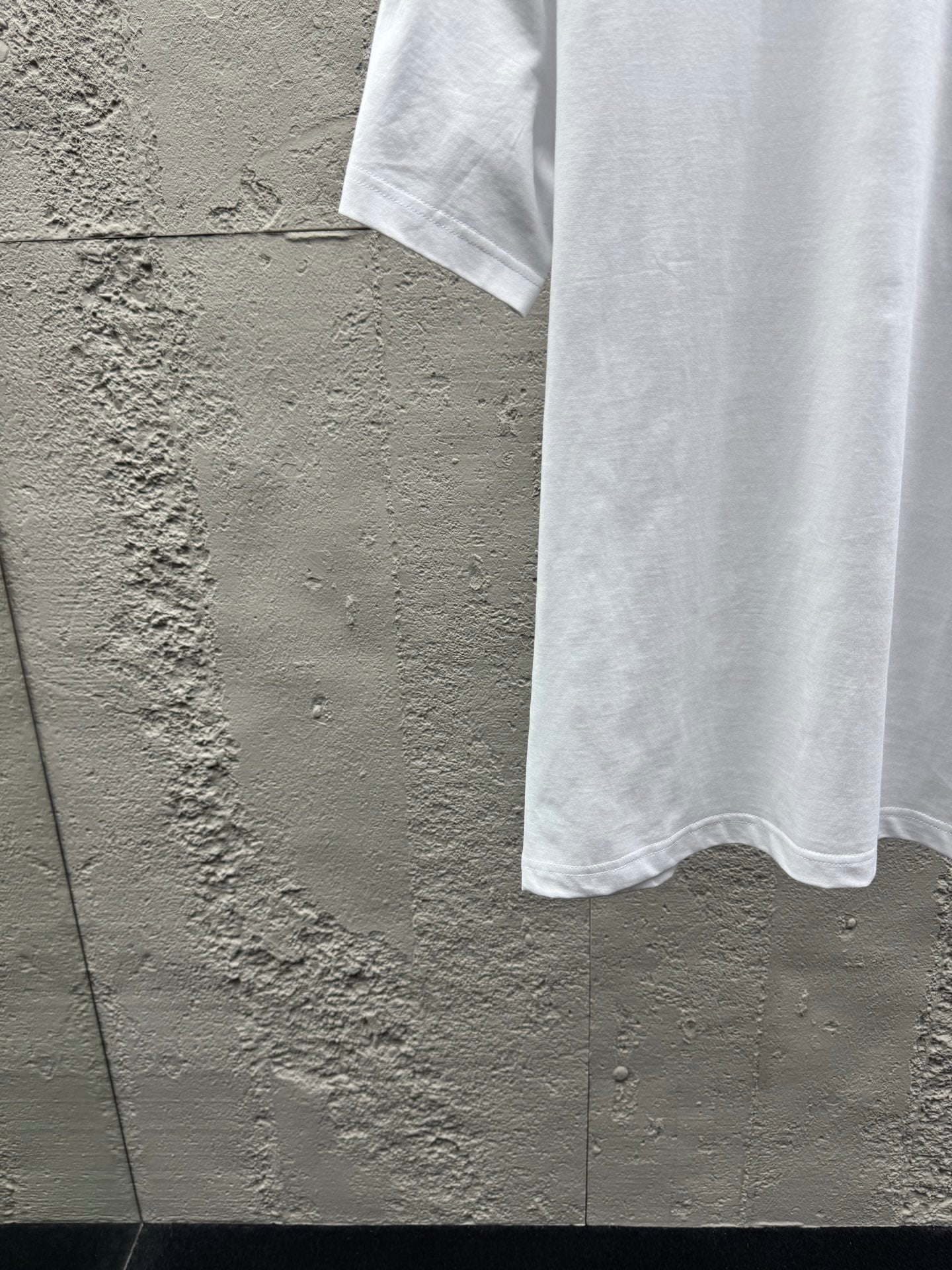 Embroidered Crew Neck Short-Sleeve T-Shirt