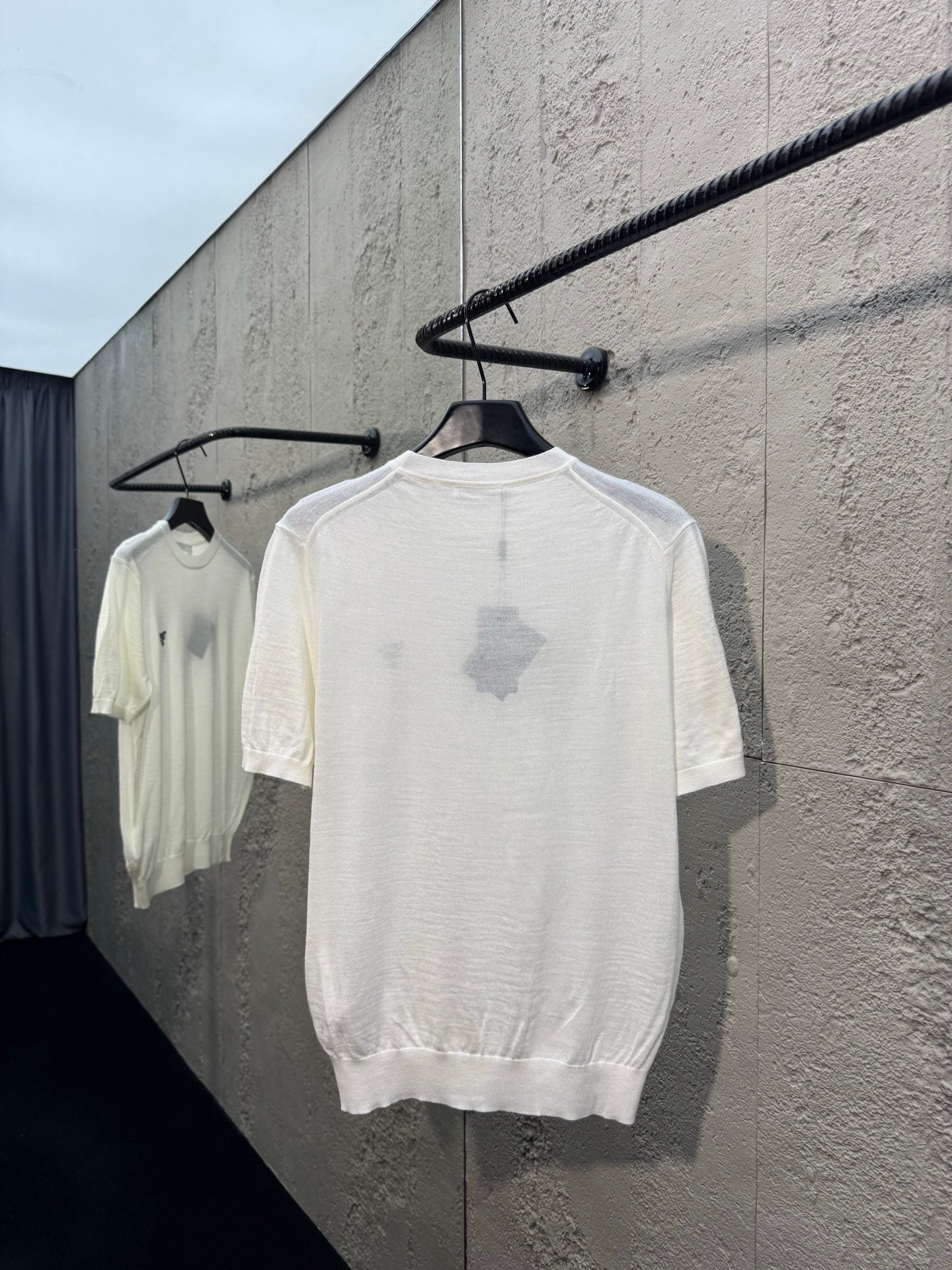 Embroidered Knit Crew Neck Short-Sleeve Top