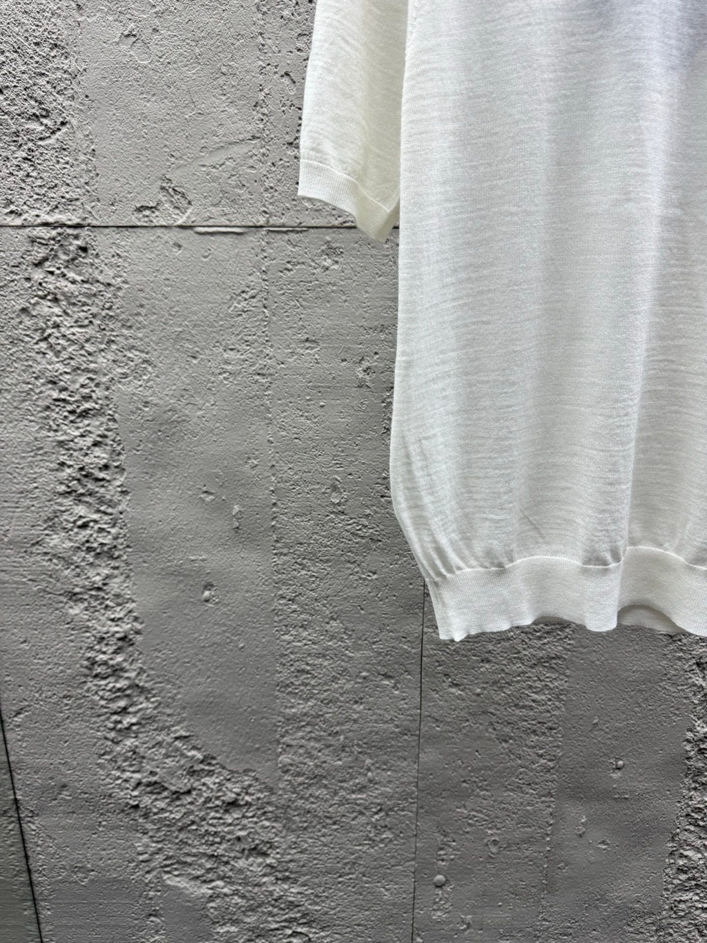 Embroidered Knit Crew Neck Short-Sleeve Top