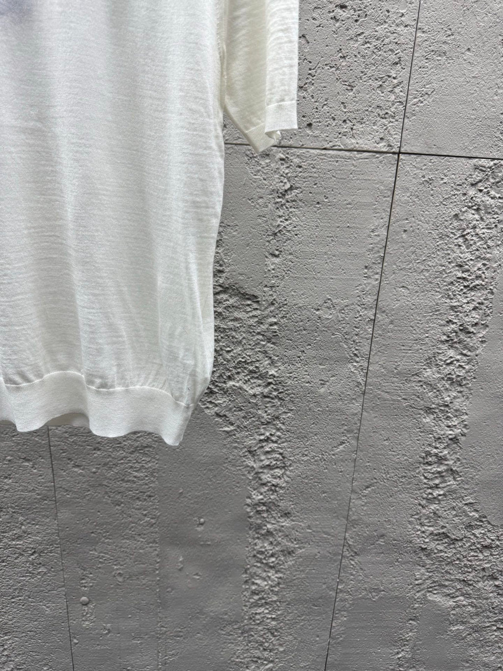 Embroidered Knit Crew Neck Short-Sleeve Top