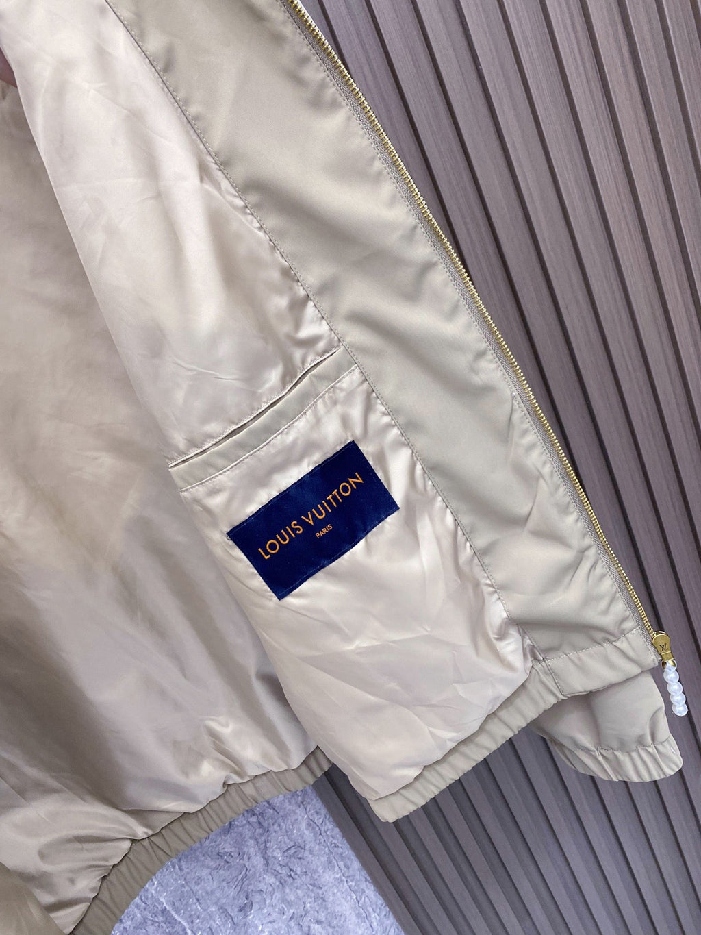 Stand-up collar jacket