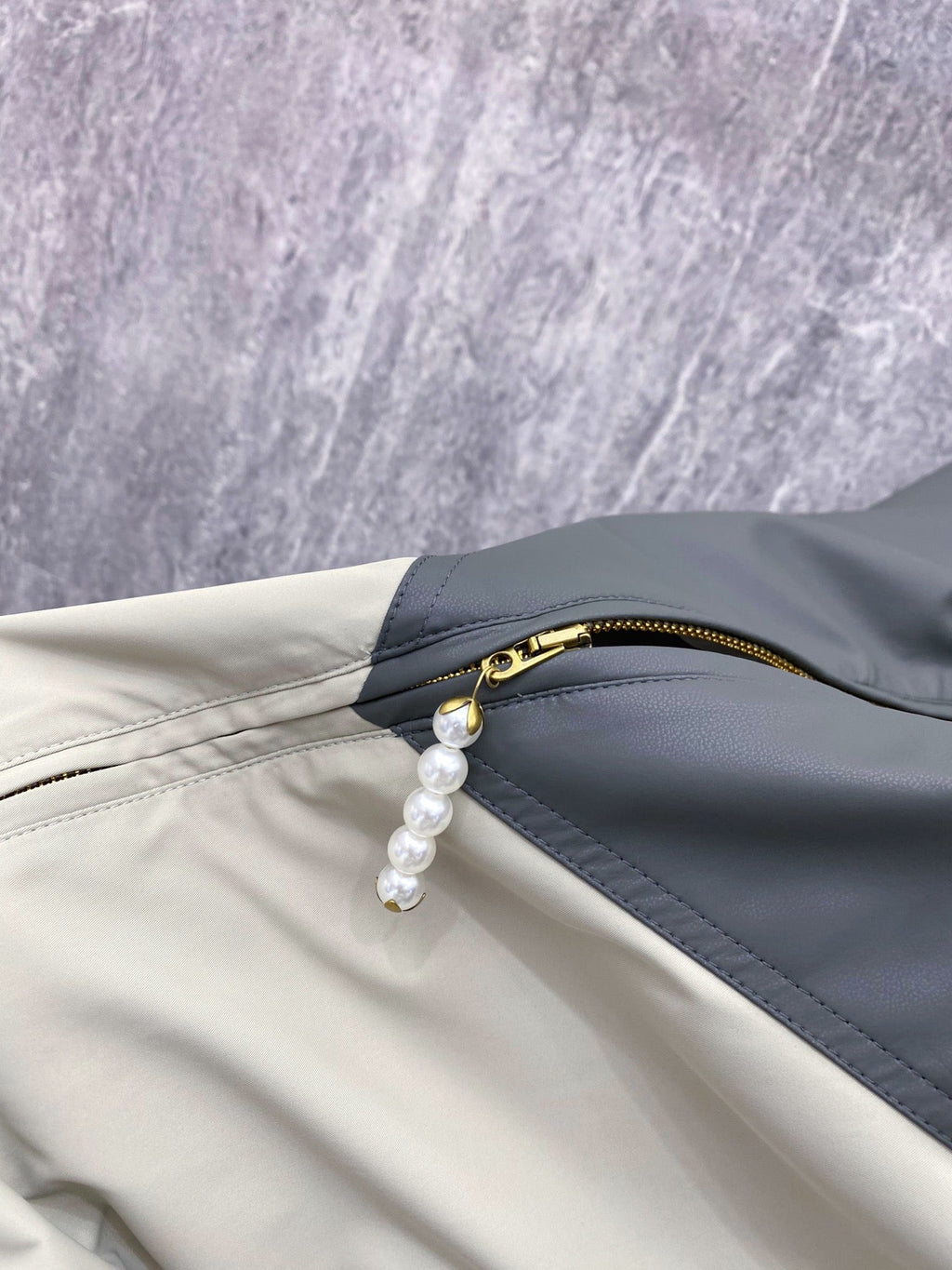 Stand-up collar jacket