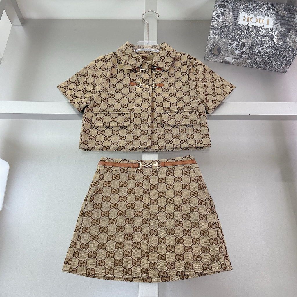 Girls' skirt suit