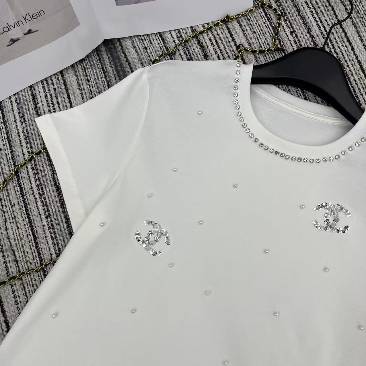 Sequined Beaded Short-Sleeve Crew Neck T-Shirt